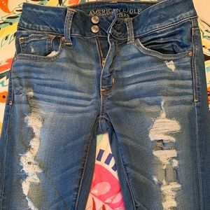 Women’s destroyed jeans